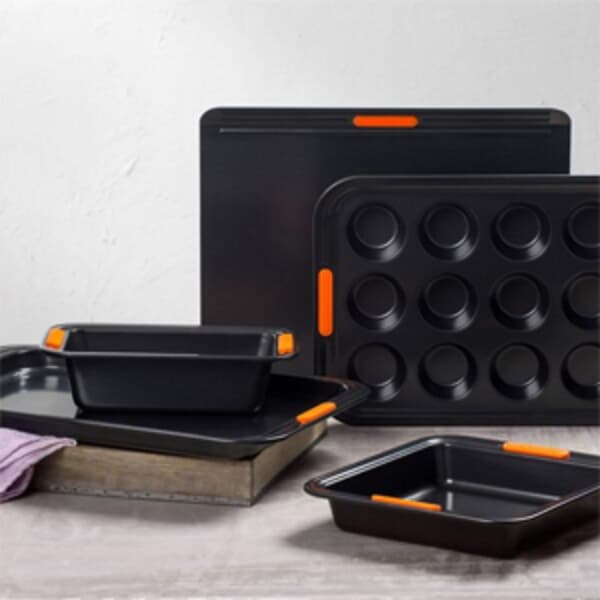Le Creuset Bakeware