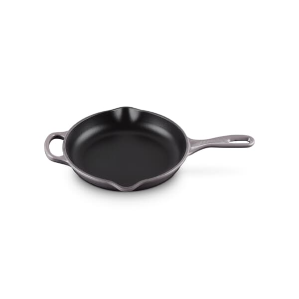 Le Creuset Signature Cast Iron 23cm Skillet Flint