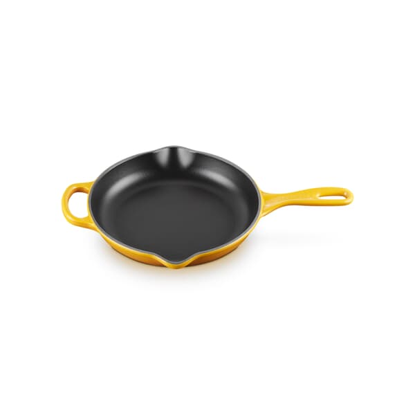 Le Creuset Signature Cast Iron 23cm Skillet Nectar