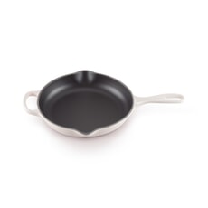 Le Creuset Signature Cast Iron 23cm Skillet Shell Pink