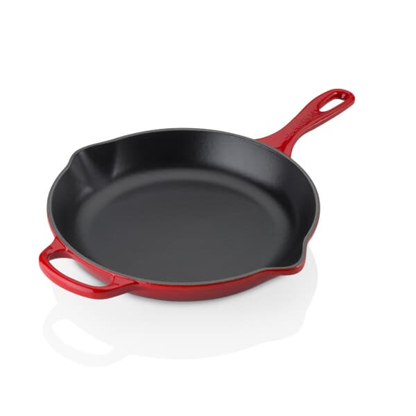 Le Creuset Signature Cast Iron 26cm Round Skillet Cerise