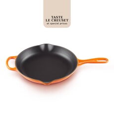 Le Creuset Signature Cast Iron 26cm Round Skillet Volcanic