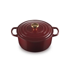 Le Creuset Signature Cast Iron 26cm Round Casserole Garnet