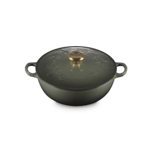 Le Creuset Signature Cast Iron 26cm Christmas Holly Soup Pot Thyme
