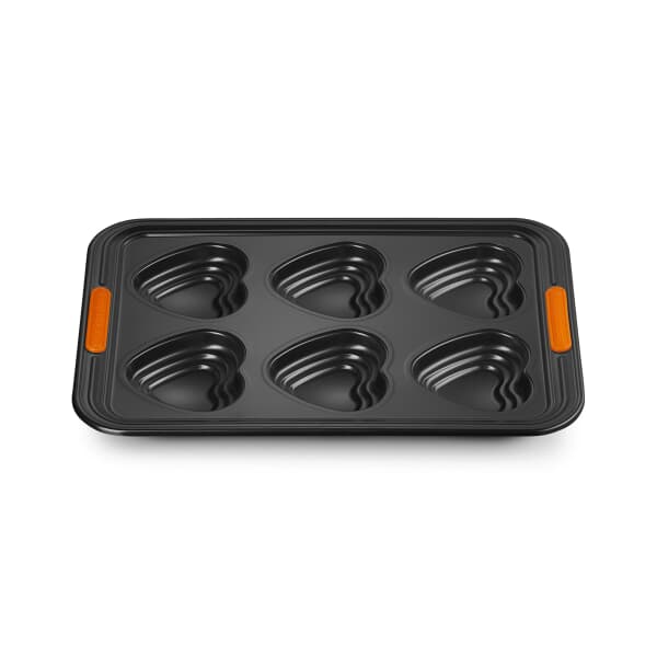 Le Creuset 6 Cup Tiered Heart Tray