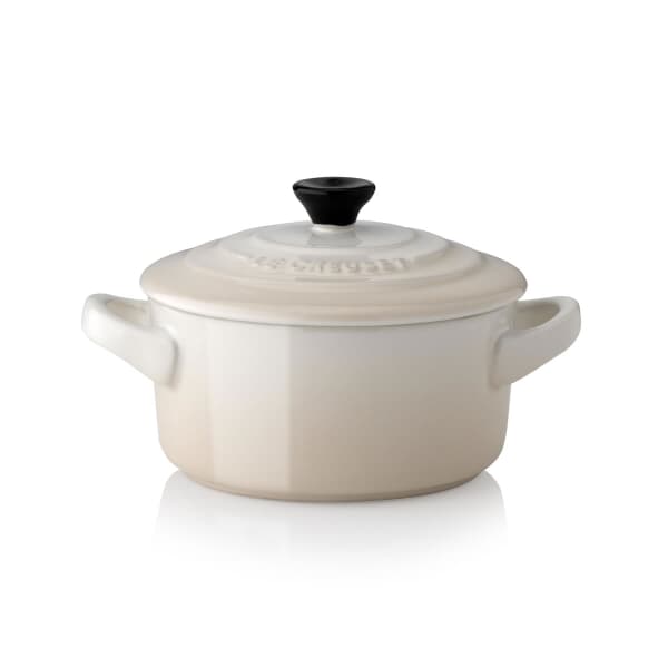 Le Creuset Petite Round Casserole Meringue