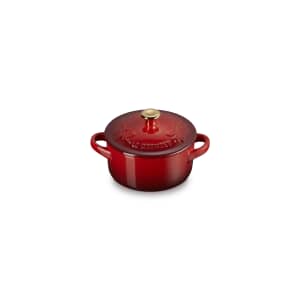 Le Creuset Petite Round Casserole Christmas Holly Cerise