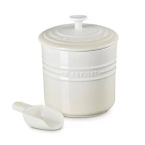 Le Creuset Pet Food Storage Jar With Scoop Meringue
