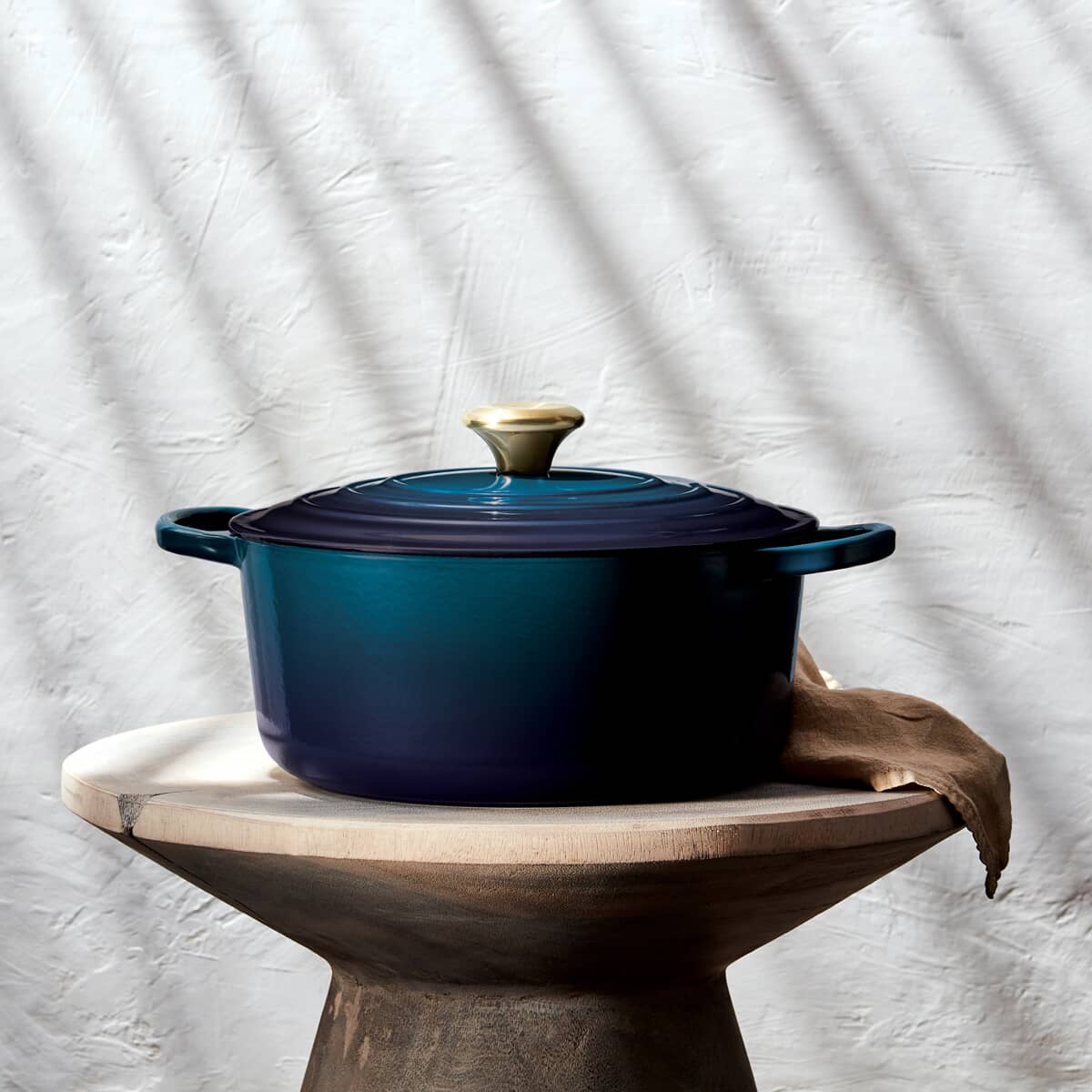 Le Creuset Signature Cast Iron 22cm Round Casserole Agave