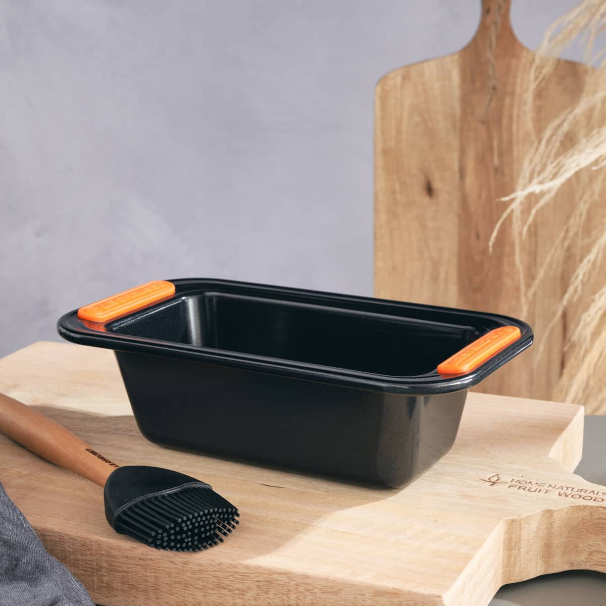 Le Creuset 1lb Loaf Tin 46201180010100 eCookshop