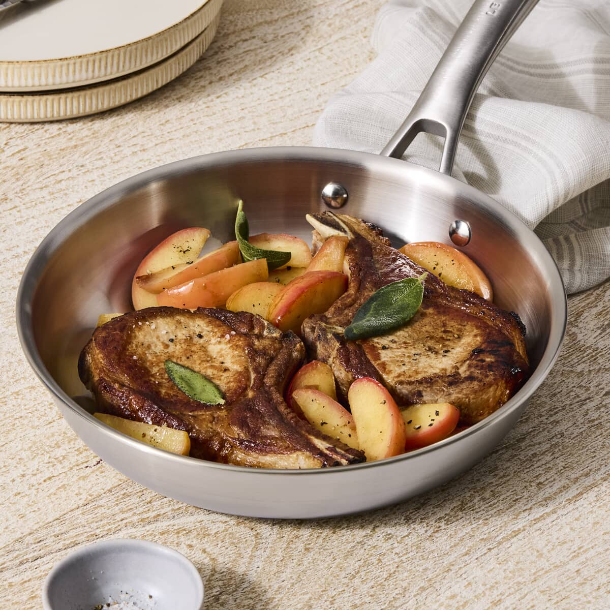 Le Creuset Essential 3-Ply - Uncoated Frying Pan 24cm
