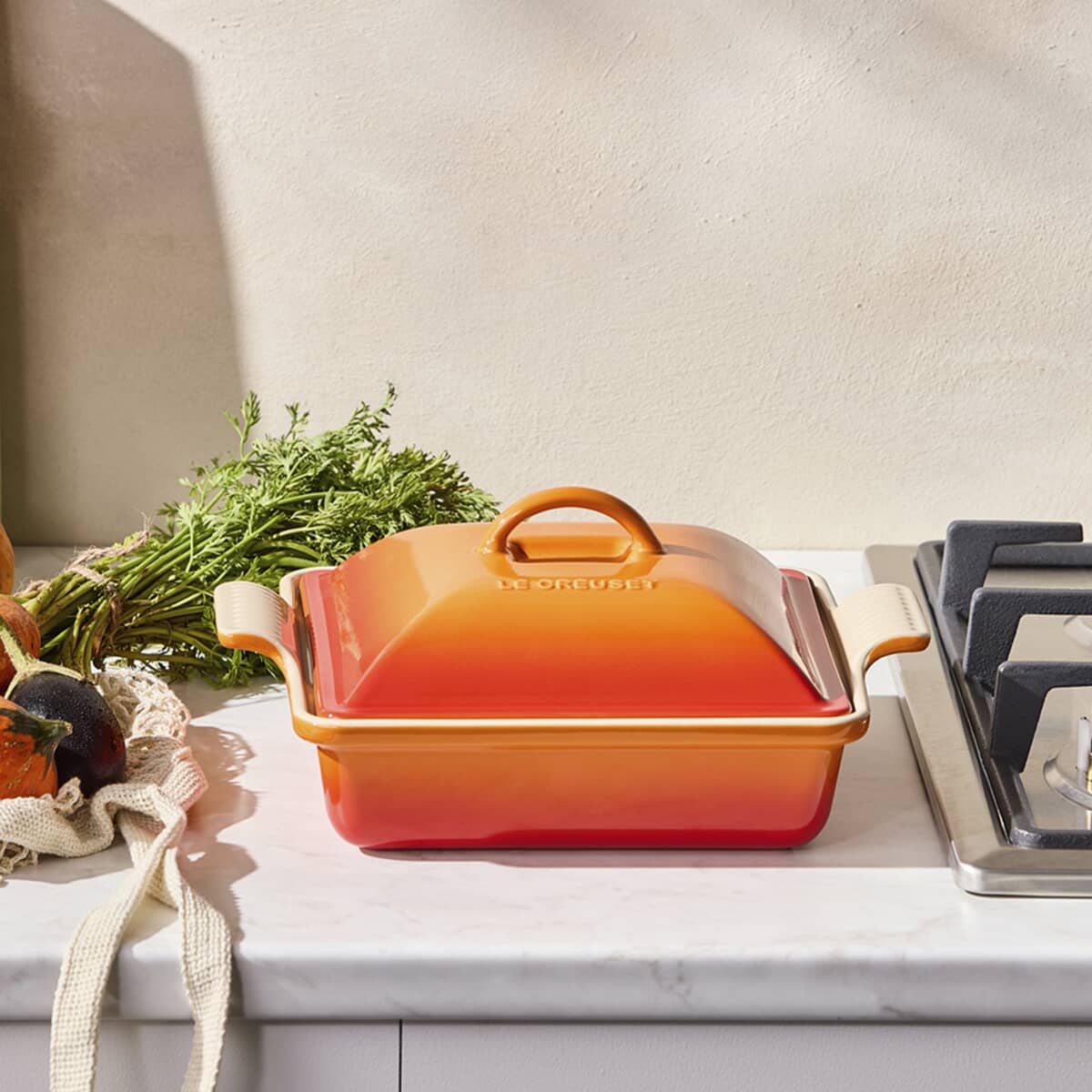 Le Creuset 23cm Deep Square Dish with Lid Volcanic