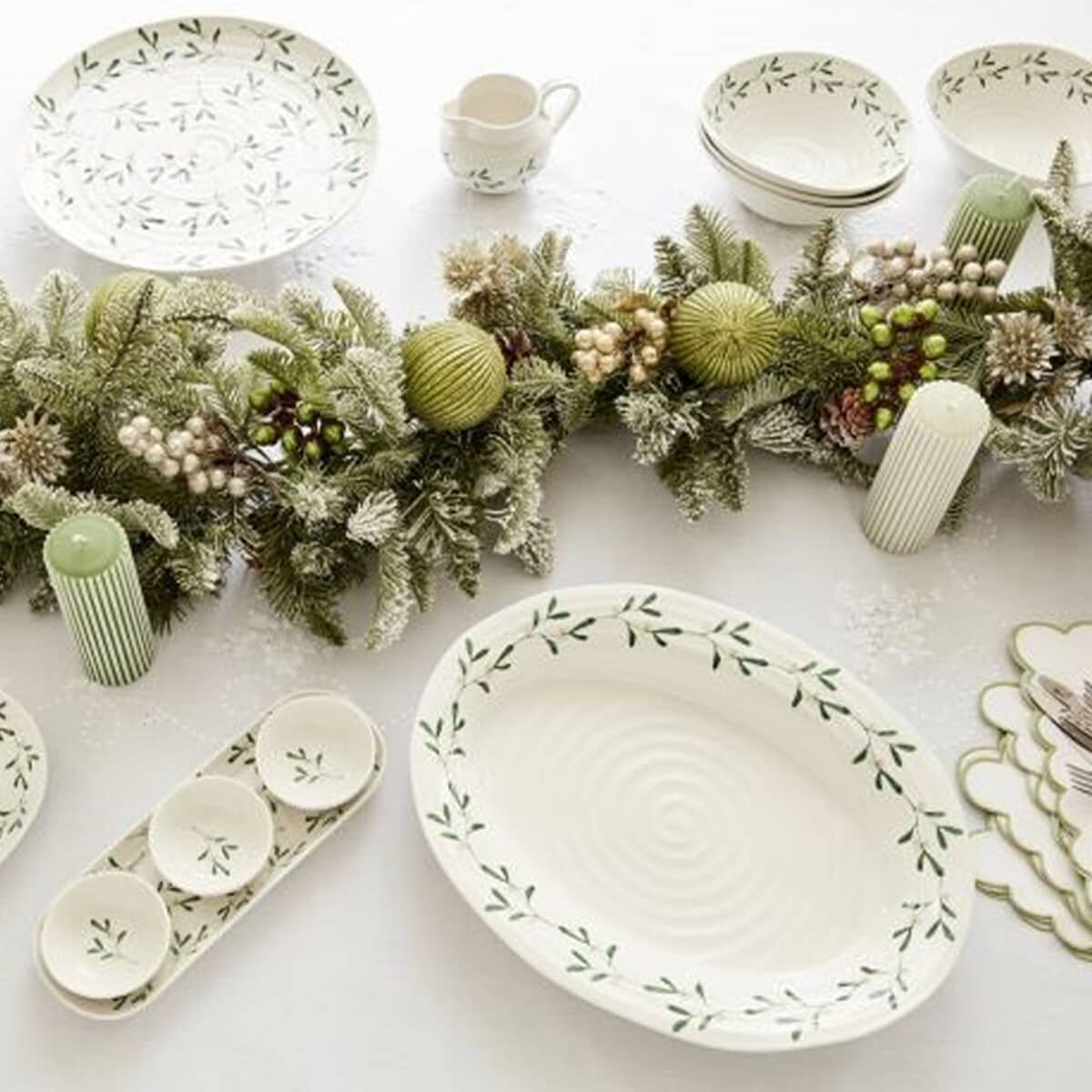 Sophie Conran Mistletoe Dinner Plate Set Of (CPXT76800-XF