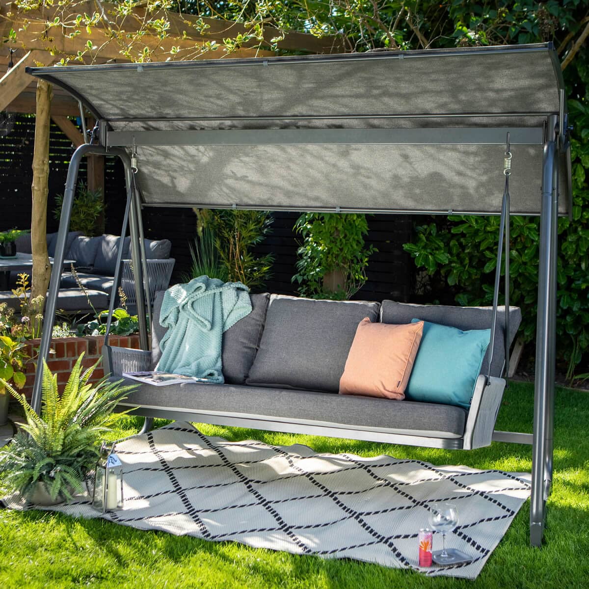 Hartman Dubai 3 Seat Swing (3400435760) Garden Furniture World