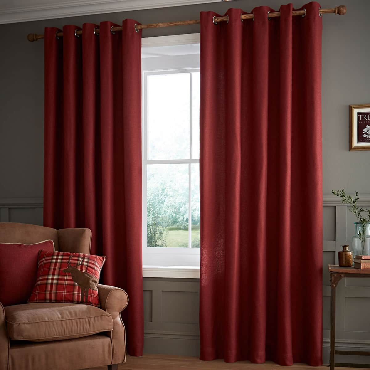 Catherine Lansfield Heritage Plain Red large