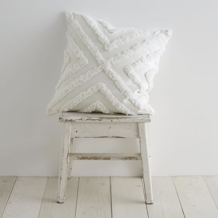 Pineapple Elephant Diamond Tufted Chalk White Cushion Covers large