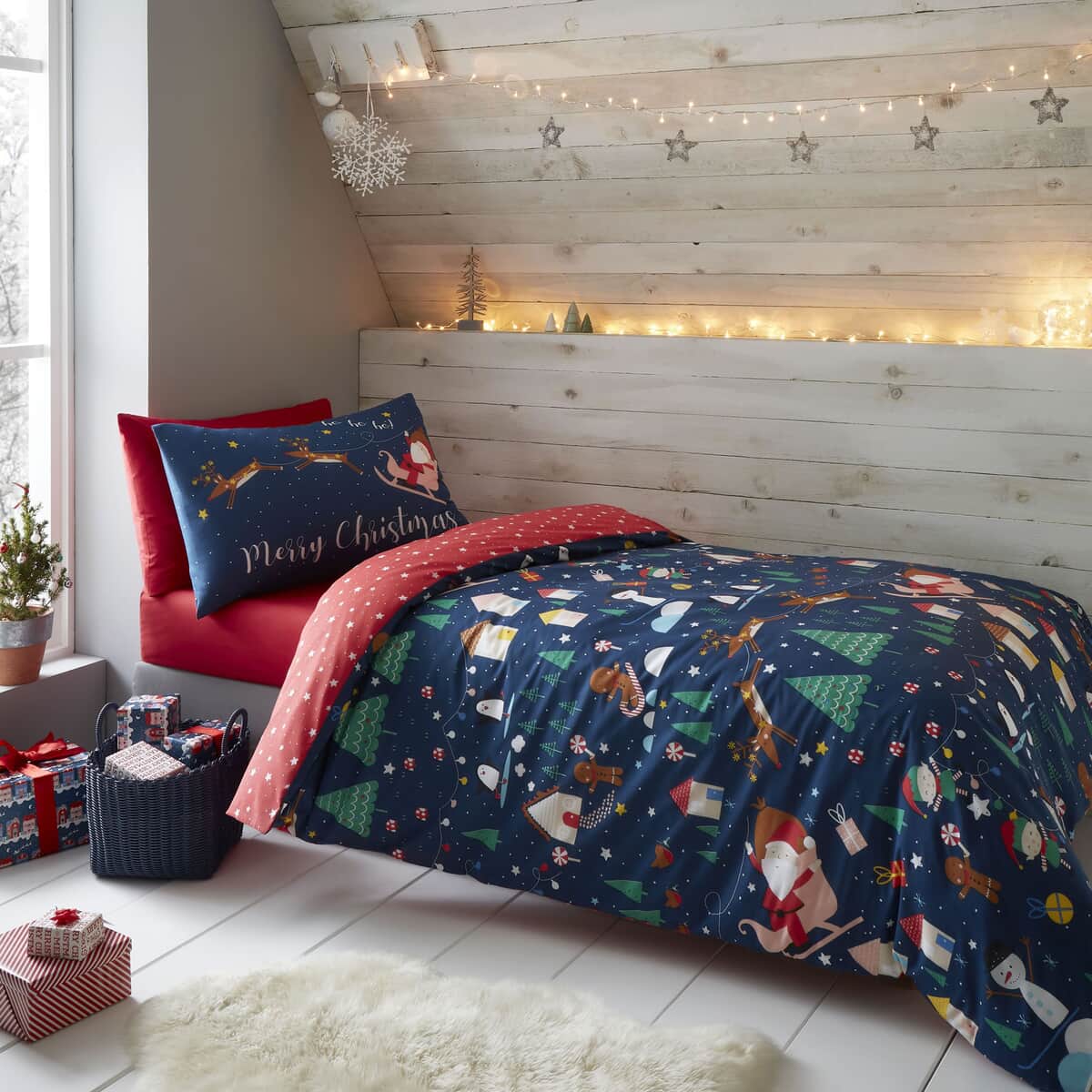 Catherine Lansfield Santas Christmas Wonderland Glow in the Dark Navy large