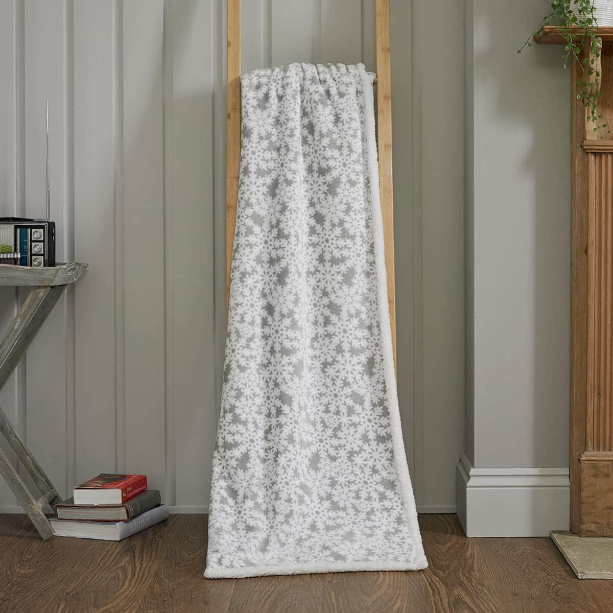 Deyongs Flakes Throw Grey large