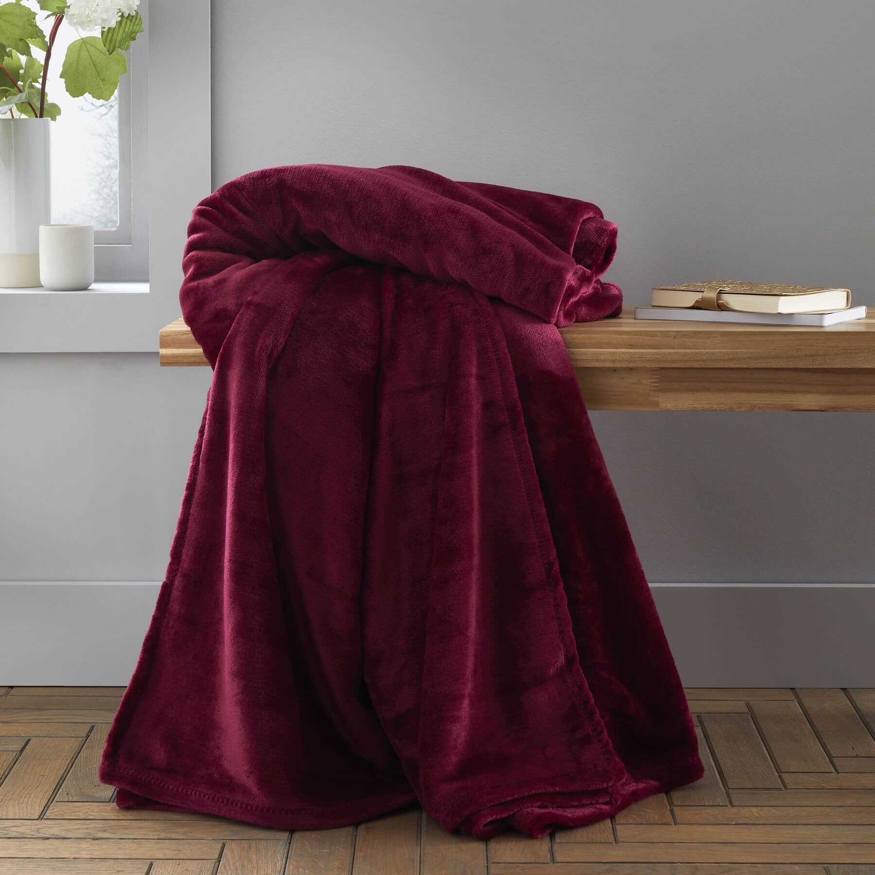 Catherine Lansfield Raschel Velvet Touch Throw Red JustLinen