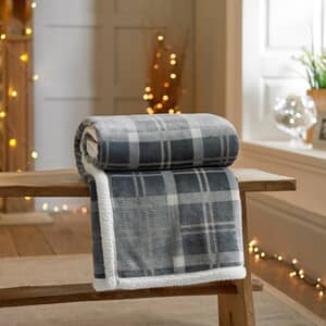 Bannockbane Throw
