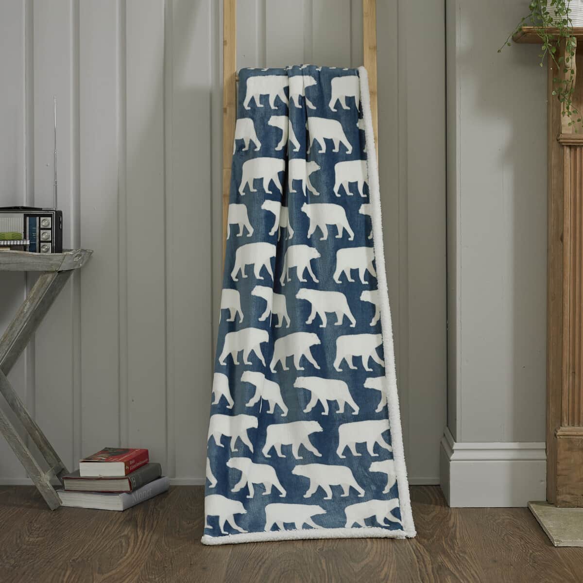Deyongs Polar Bear Sherpa Throw large