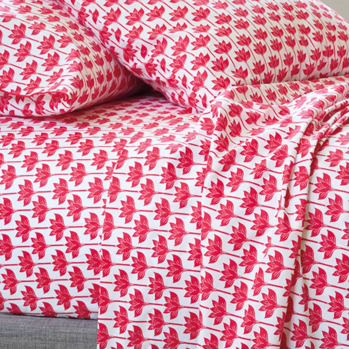 Novogratz Long Stem Lotus Red JustLinen