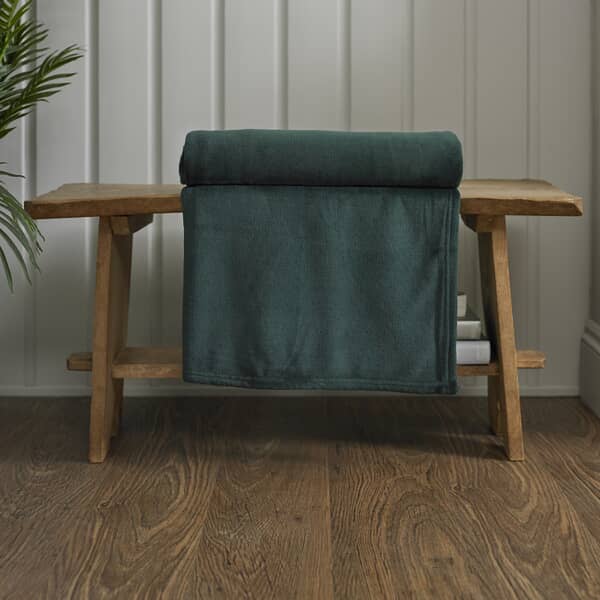 Snuggle Touch Extra Large Throw Dark Green