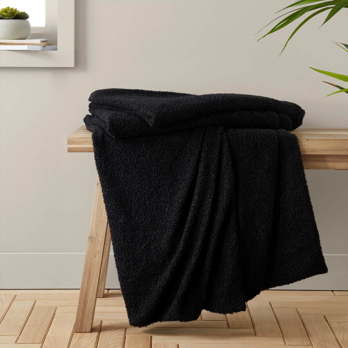 Catherine Lansfield Cosy Boucle Throw Black large