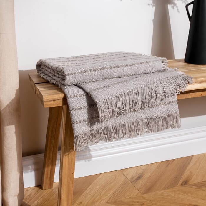 Furn Hazie Woven Throw Griege large