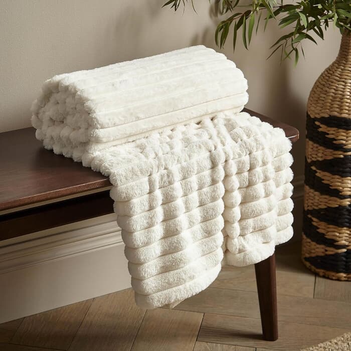 Catherine Lansfield Cosy Ribbed Throw Cream large