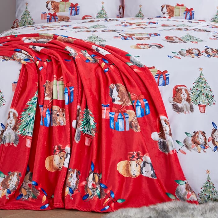 Catherine Lansfield Christmas Guineapig Throw large
