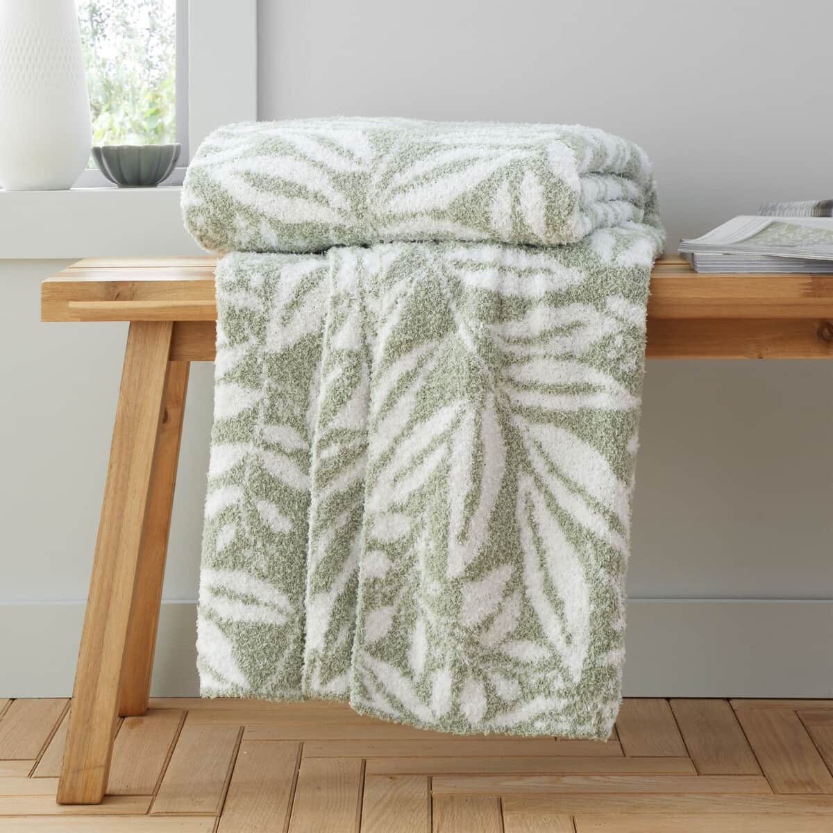 Catherine Lansfield So Soft Sorrel Leaves Throw Green large