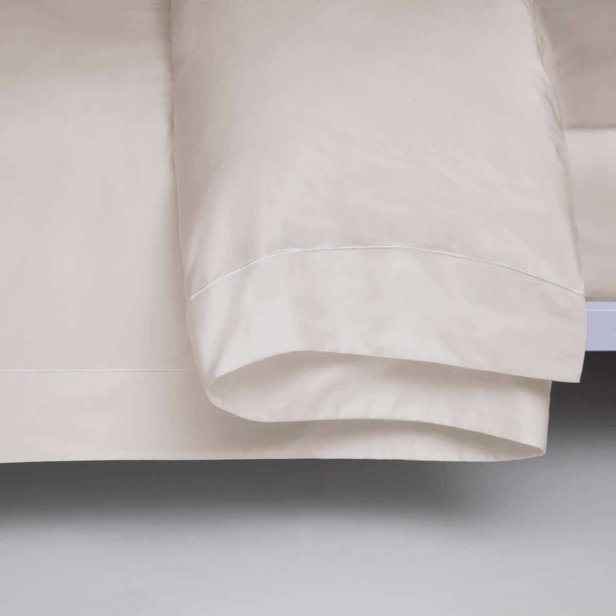 Belledorm 600 Thread Count Cotton Bedding Bundle in 4 col