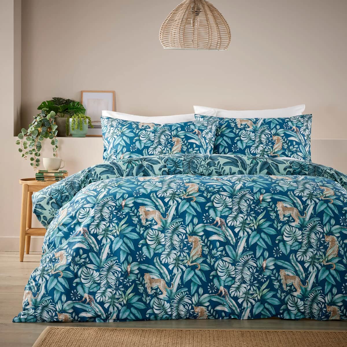 Vantona Jungle Life Blue large
