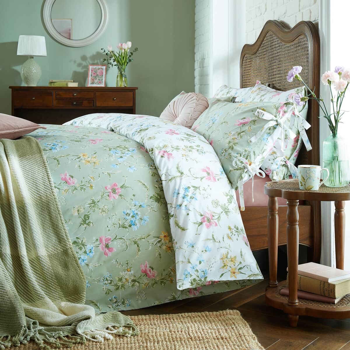 Laura Ashley Poppy Meadow Multi large