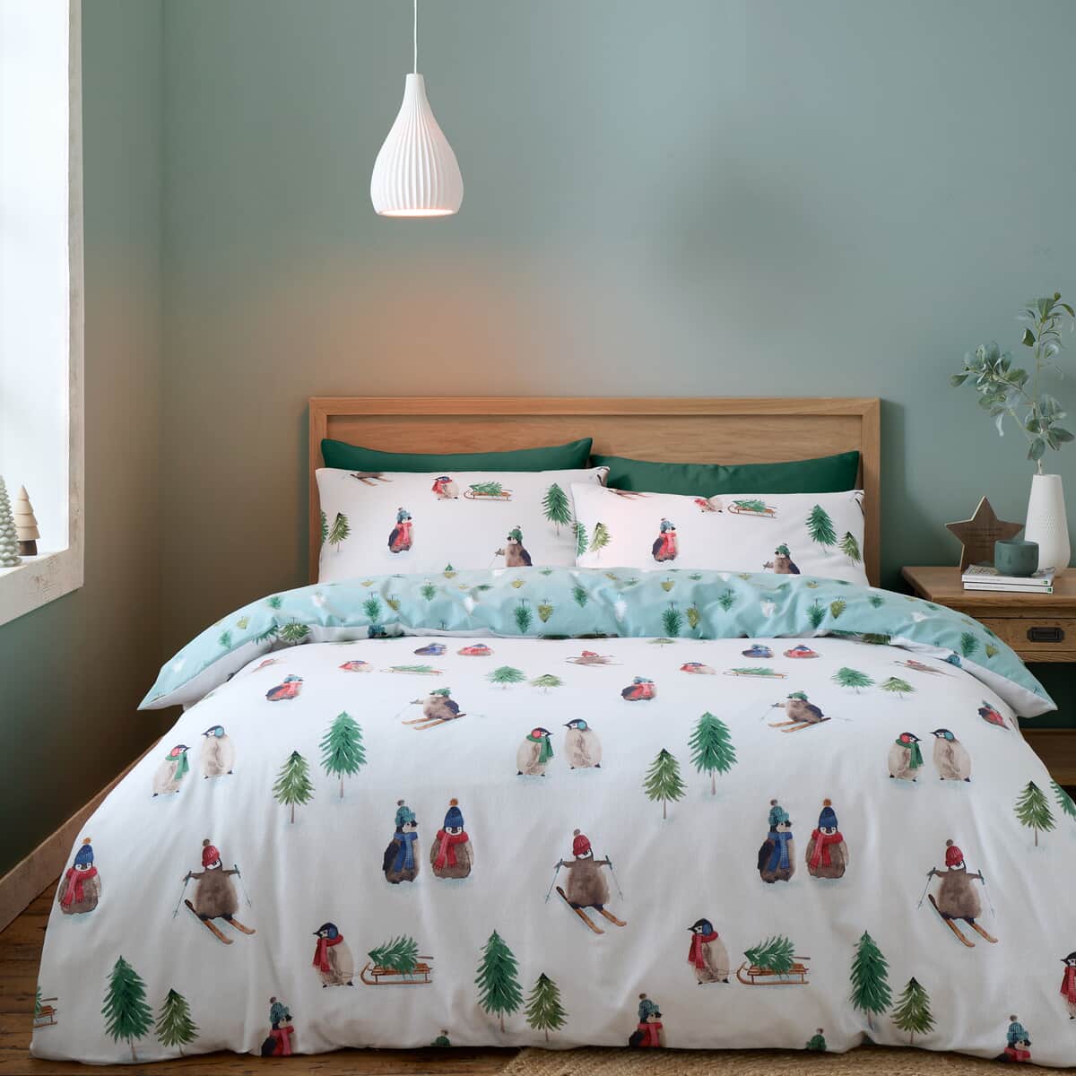 Catherine Lansfield Brushed Snowy Penguin large