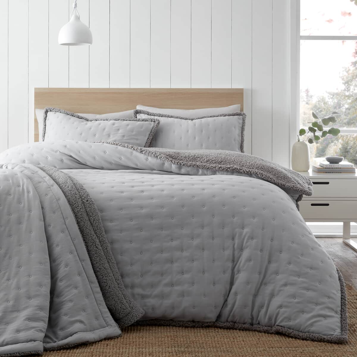 Catherine Lansfield Cosy Nori Sherpa Silver large