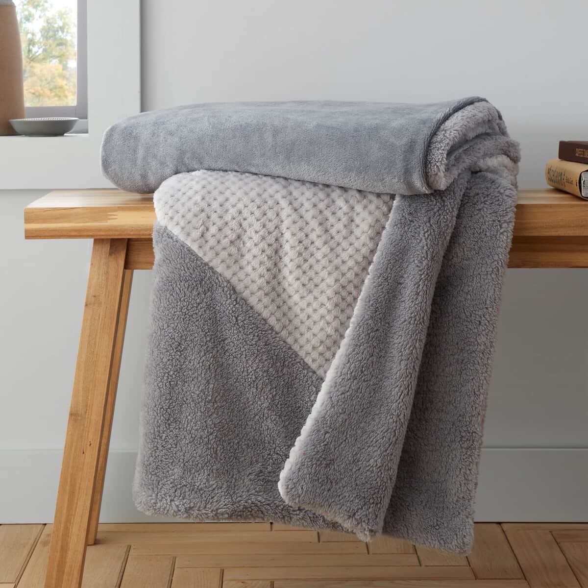 Catherine Lansfield Cosy Larsson Geo Fleece Throw Grey large
