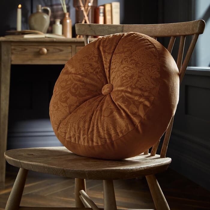 William Morris at Home Strawberry Thief Embossed Round Saffron large