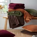 So Soft Velvet Boucle Damson