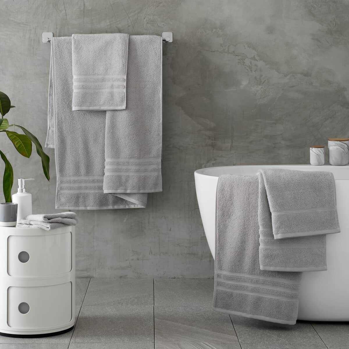 Catherine Lansfield Zero Twist Towels Silver large