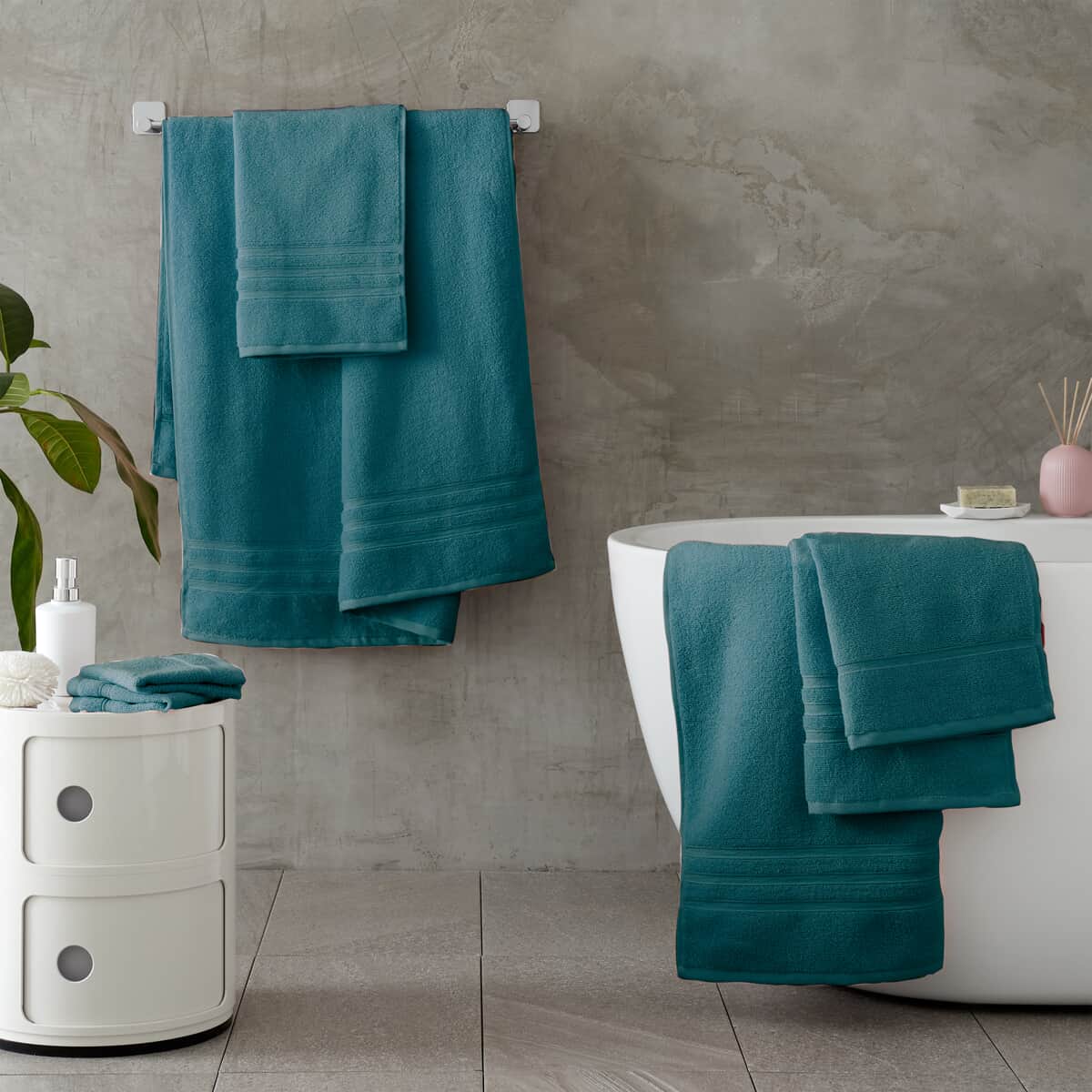 Catherine Lansfield Zero Twist Towels Teal large