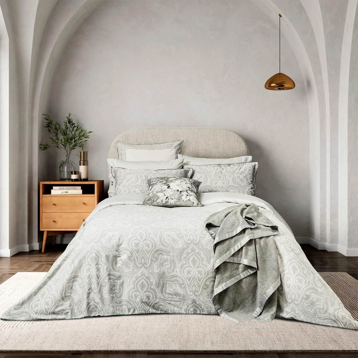 Bedeck of Belfast Amalia in White and Silver large