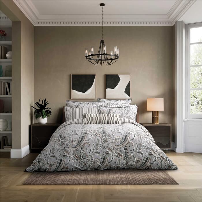 Bedeck of Belfast Kotana in Charcoal and Silver large