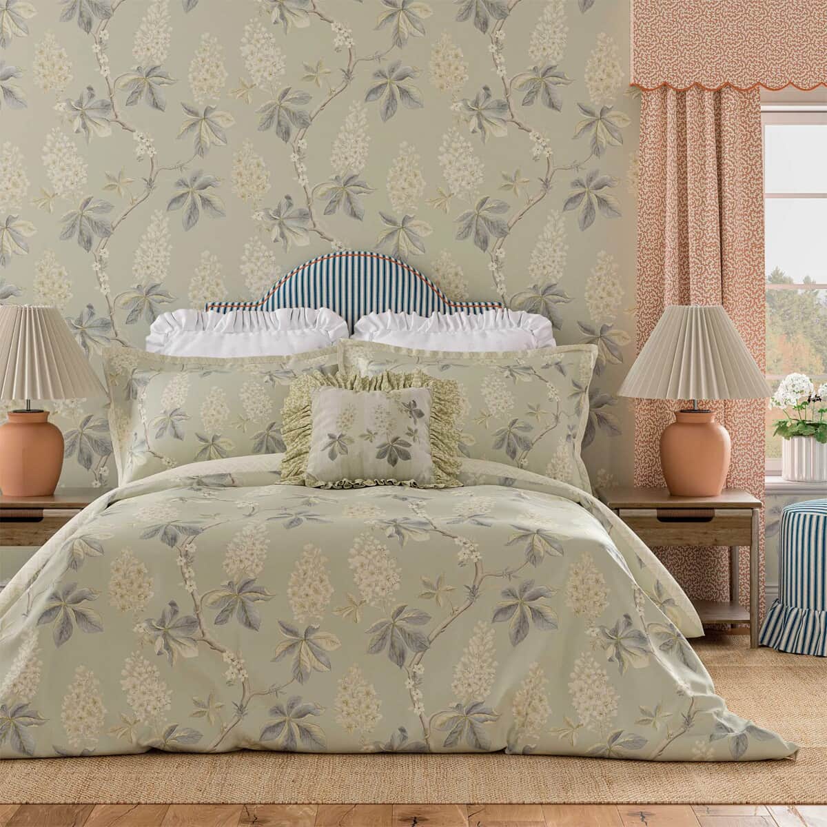 Sanderson Chestnut Tree in Sage large