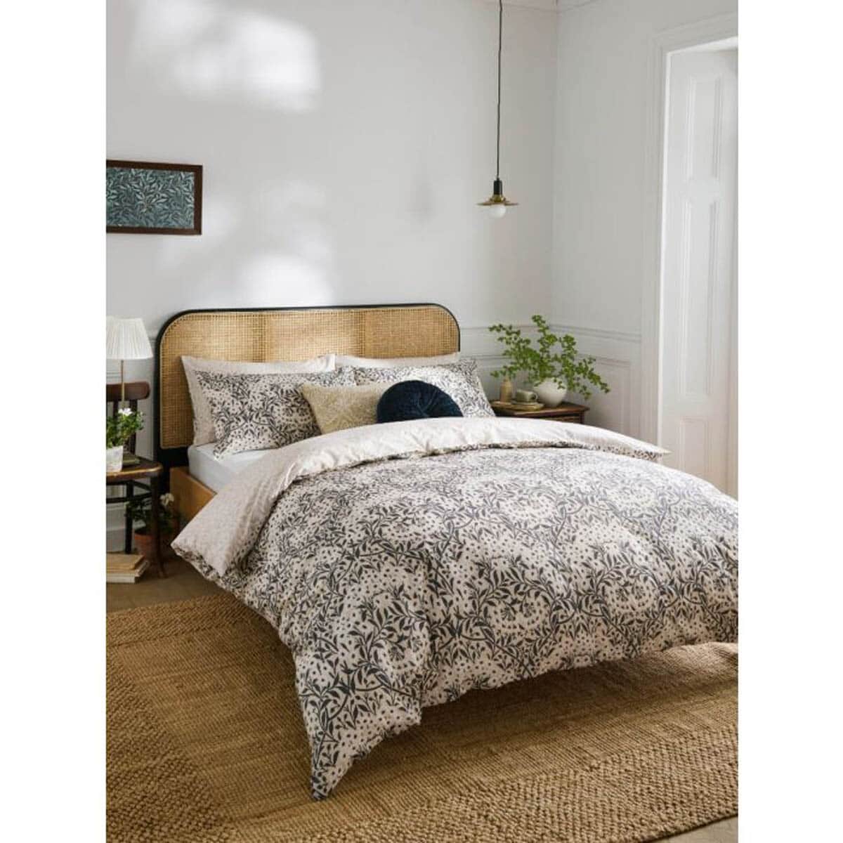 William Morris at Home Michaelmas Daisy large