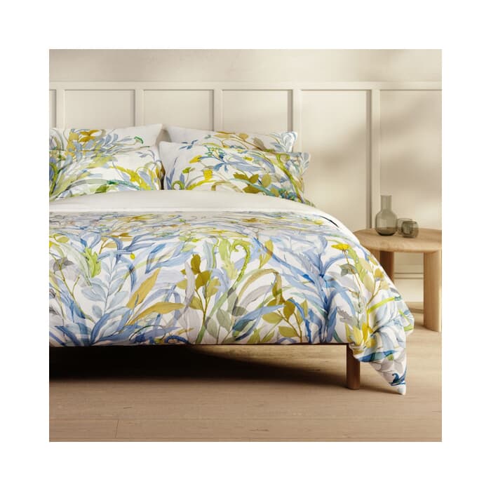 Sheridan Eves White large
