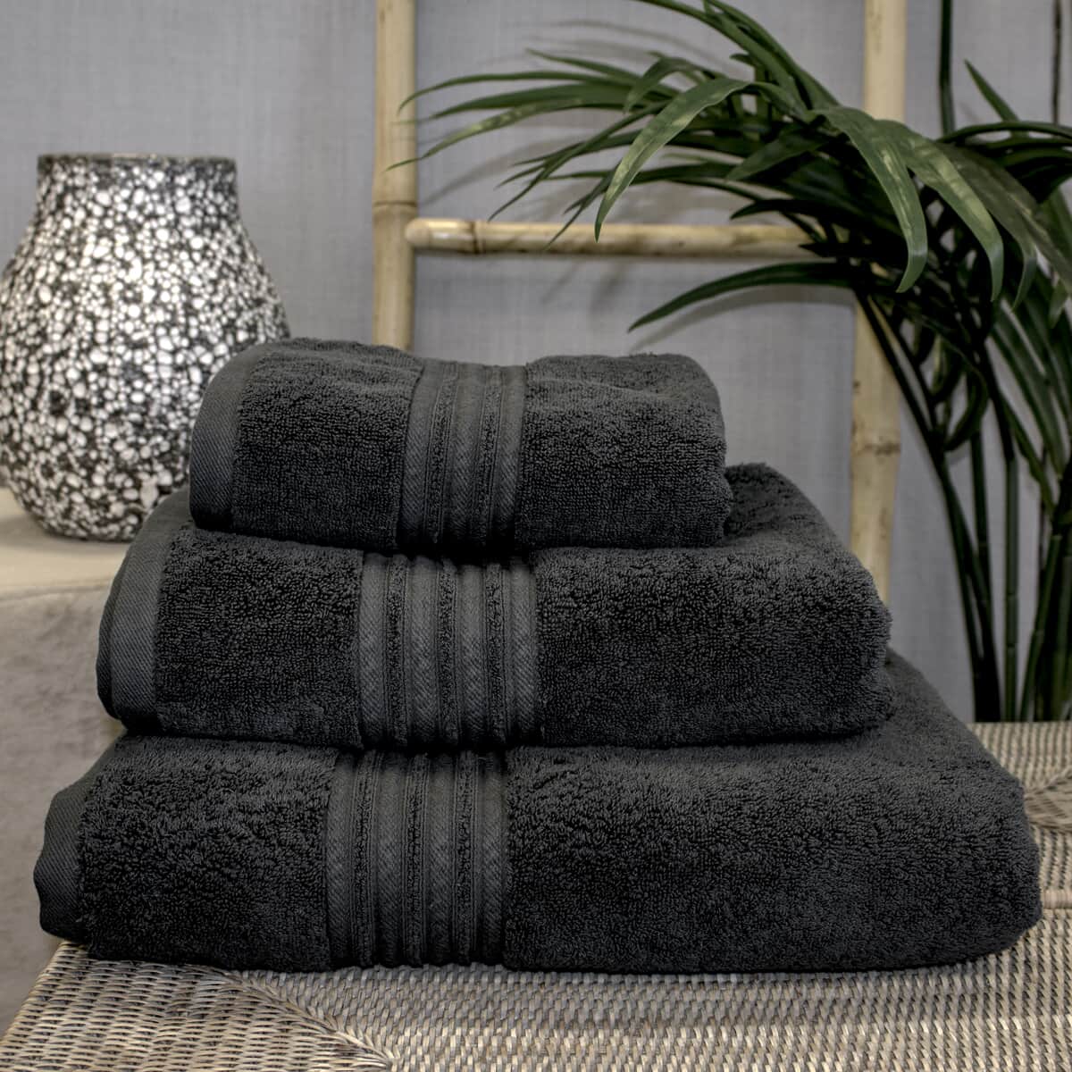 Vantona Luxe Towels 700GSM Charcoal large