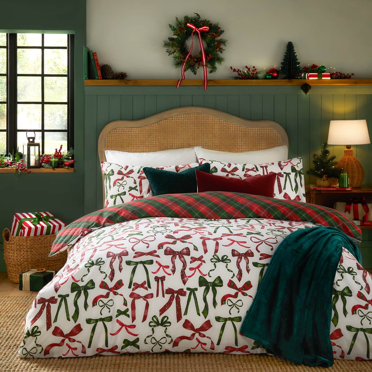 Furn Nathalie Bows large