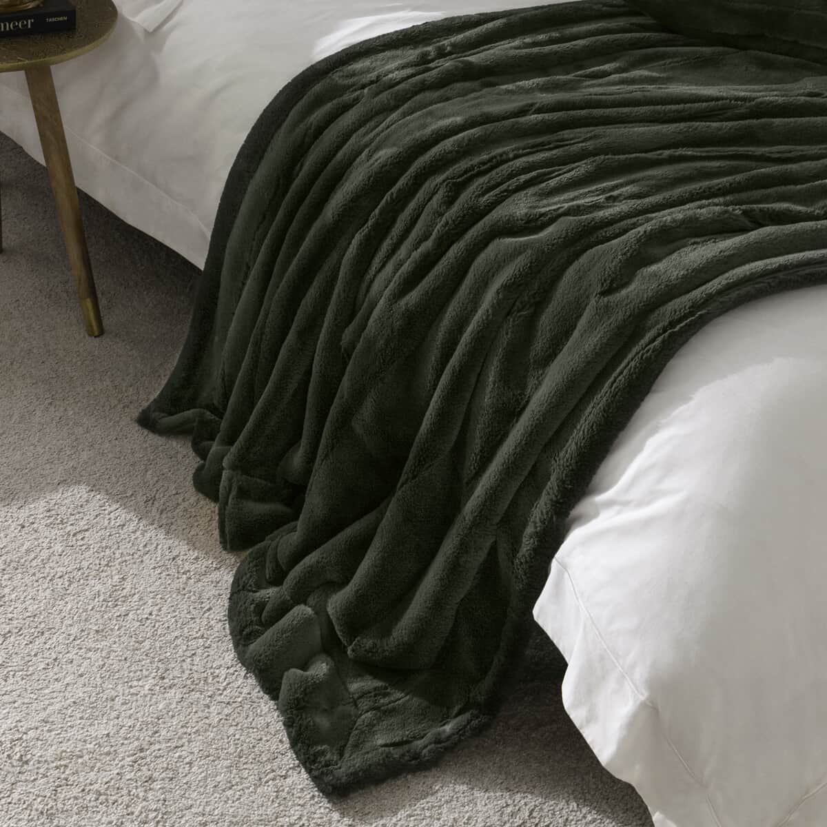 Paoletti Empress Faux Fur Throw Pine large